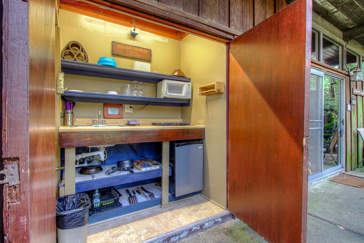 Redwoods River Resort & Campground Leggett Buitenkant foto