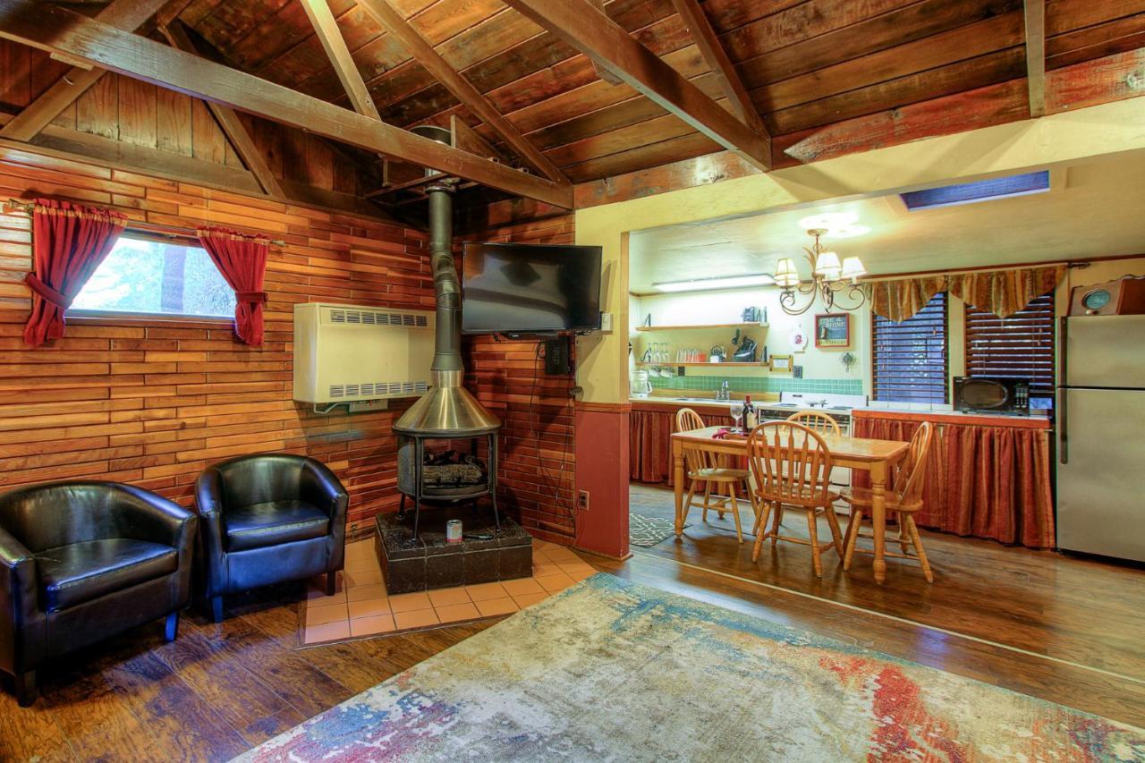Redwoods River Resort & Campground Leggett Buitenkant foto