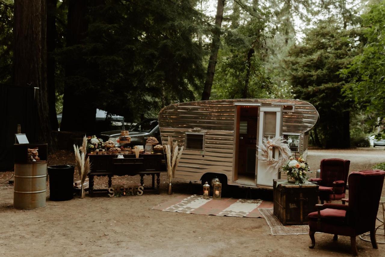 Redwoods River Resort & Campground Leggett Buitenkant foto